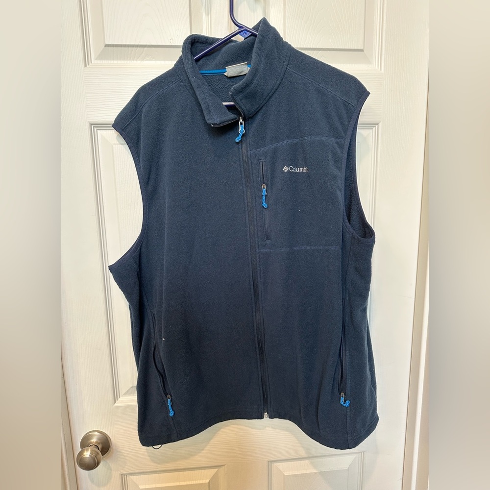 Navy blue Columbia blue vest